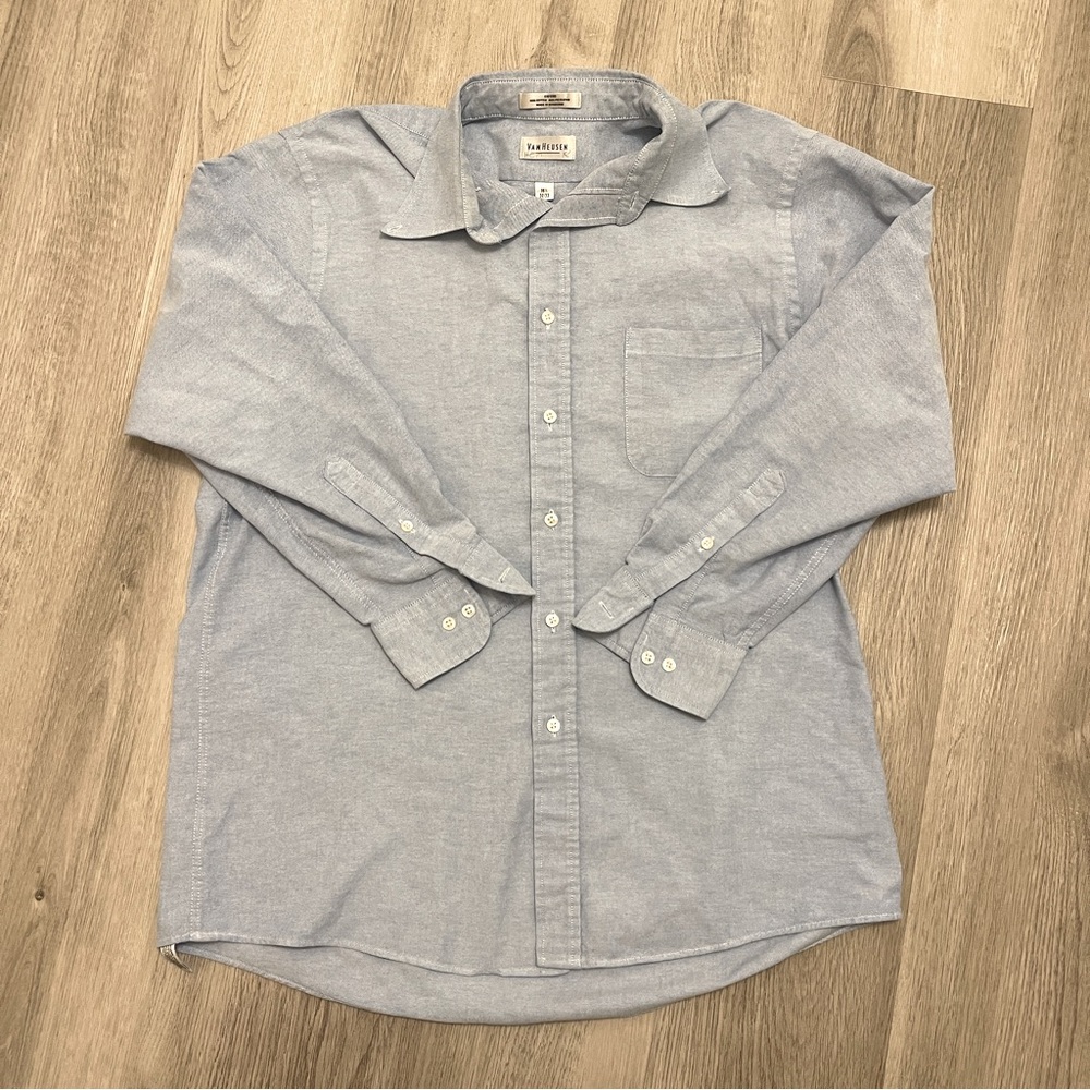 Van Heusen Button Down Long Sleeve Men’s Shirt - 32/33 16 1/2